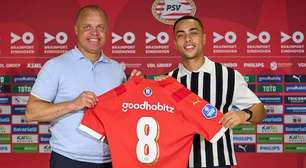 Barcelona acerta o empréstimo do lateral Sergiño Dest para o PSV, da Holanda