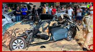 Caminhão desgovernado tomba e atinge mais de 20 veículos no Paraná