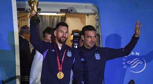 Scaloni convoca Argentina com Messi e jogadores que atuam no Brasil