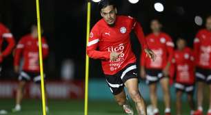 Após Derby, Gómez treina com o Paraguai e mira somar pontos contra o Peru nas Eliminatórias