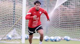 Gustavo Gómez, do Palmeiras, treina para defender o Paraguai contra a Venezuela