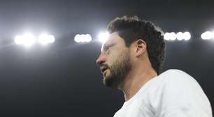 Ovacionado pela torcida do Corinthians, Arthur Elias cita "orgulho e gratidão" após conquistar 15º título