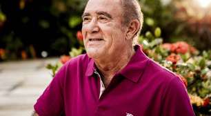 Aos 90 anos, Renato Aragão dá rara entrevista e responde se mulher é 'controladora'