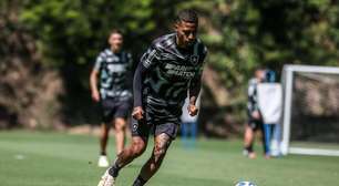 Técnico do Botafogo indica que lançará Tchê Tchê como ponta contra o Corinthians; veja provável escalação!