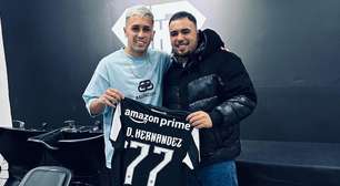 Diego Hernández, do Botafogo, abre barbearia no Uruguai