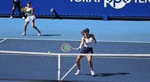 Luisa Stefani animada para o WTA de Pequim ao lado de Ingrid Martins