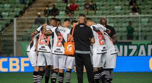 Medel, do Vasco, viraliza em comemoração após vitória no Brasileirão: 'Saímos dessa m****'