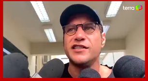 Ex-BBB Diego Alemão critica imprensa ao deixar delegacia no RJ: 'Bando de urubus'