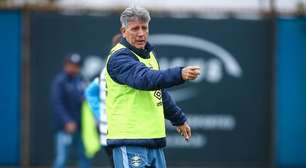 Grêmio se prepara para enfrentar o Fortaleza em treino normal