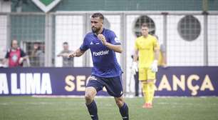 Luciano Castán comemora retorno ao time do Cruzeiro
