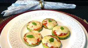 Abobrinha assada, com queijo, insipirada na "pizza", fácil