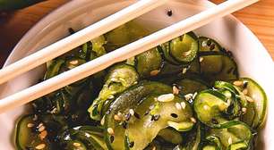 Sunomono, a salada de pepino que dura 15 dias na geladeira