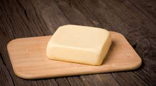 Queijo vegano caseiro: aprenda a receita "puxa-puxa" com batata