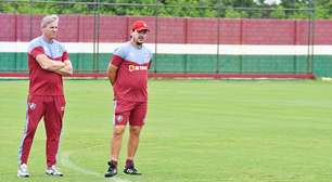 Diniz revela que realiza treinos no Fluminense pensando em situações de inferioridade numérica