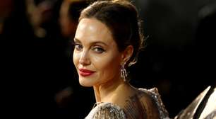 Angelina Jolie desabafa sobre impacto da separação de Brad Pitt: "Ter filhos me salvou"