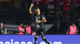 Romero volta a marcar com a camisa do Corinthians