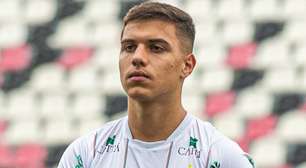 Promessa do Concórdia, Alberto Jr busca se firmar no profissional