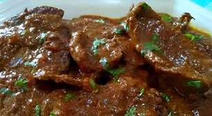 Bife ao molho de panela de pressão super suculento e saboroso para a sua refeição
