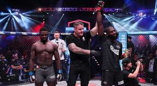 Novo astro francês da PFL, Cedric Doumbé ignora falta de acordo com o UFC: 'Eles que se f****'