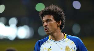 São Paulo tem negociações para contratar o volante Luiz Gustavo