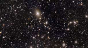 Destaque da NASA: aglomerado de galáxias Perseu na foto astronômica do dia