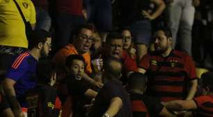 O pau cantou! Torcedores do Sport BRIGAM na Ilha do Retiro após empate contra Atlético-GO; confira o vídeo