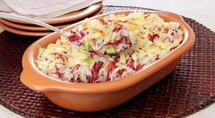 Arroz de forno com carne-seca rápido e fácil de fazer