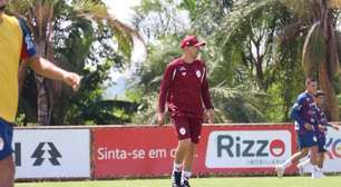 Técnico do Vila Nova exalta adversário deste final de semana e prega respeito: "Era um dos times cotado para subir"