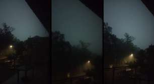Vídeo: Tempestade severa e fenômeno raro deixa o céu de Porto Alegre verde