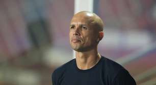 Técnico do Vila Nova exalta atuação diante do Ceará, mas mantém 'pés no chão' e já projeta: "A semana mais importante na história do clube"