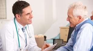 Qual a hora certa de procurar um geriatra? Spoiler: não precisa esperar os 60 anos