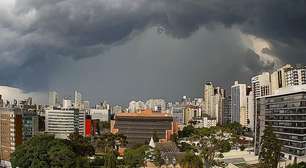 Muita chuva na Grande Curitiba