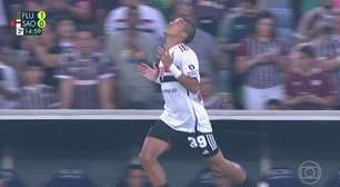 "Ótima resposta": Joia do São Paulo estreia no profissional 'na fogueira', mas recebe moral de Dorival Junior