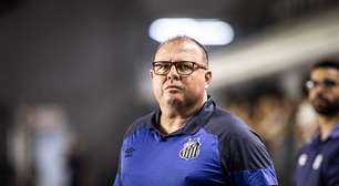 3-5-2 de volta! Marcelo Fernandes pode 'ousar' e improvisar jogador contra o Botafogo