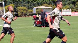 James e Lucas treinam em campo na reapresentação do São Paulo
