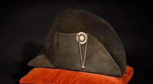 Chapéu de Napoleão Bonaparte é leiloado por R$ 10 milhões