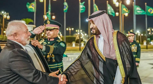 Em Riad, Lula se reúne com o príncipe herdeiro da Arábia Saudita