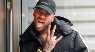 Modelo expõe conversa picante com Neymar: 'Tem nudes?'