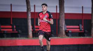 Vai ficar?! Presidente do Atlético-GO admite interesse em firmar vínculo definitivo com meia gringo para 2024