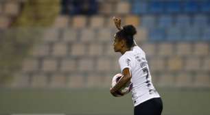 Grazi revela conversas para trabalhar no Corinthians e quer tempo para tomar decisão certa