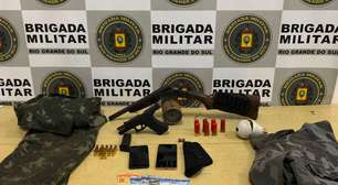 RS: Homem é detido com armas e roupas do Exército e Brigada Militar