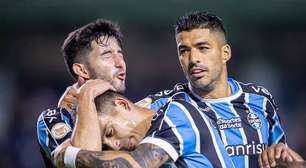 Grêmio rebaixa Goiás com virada e garante vaga na Libertadores