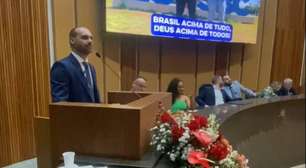 Homenagem a Eduardo Bolsonaro em São Bernardo tem bate-boca