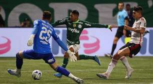 Lesionado, Rony pede que companheiros vençam Brasileirão