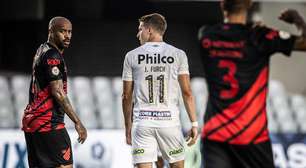 Santos enfrenta Athletico-PR em busca da salvação no Brasileirão