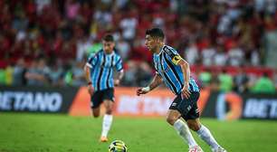 Grêmio vence o Vasco com gol de Suárez, entra no G4 e complica o rival