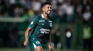 Volante do Goiás se aproxima de acerto com o Vitória para a próxima temporada