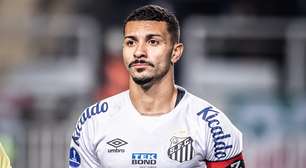 Santos renova contrato de Alison até o final de 2024