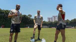 Lesionados do São Paulo participam de último treino do ano
