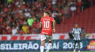 Inter vence o Botafogo e fecha o Brasileirão na 'primeira parte' da tabela